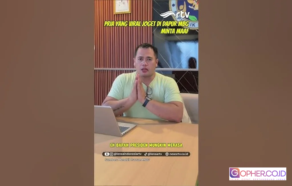 pria viral joget di dapur